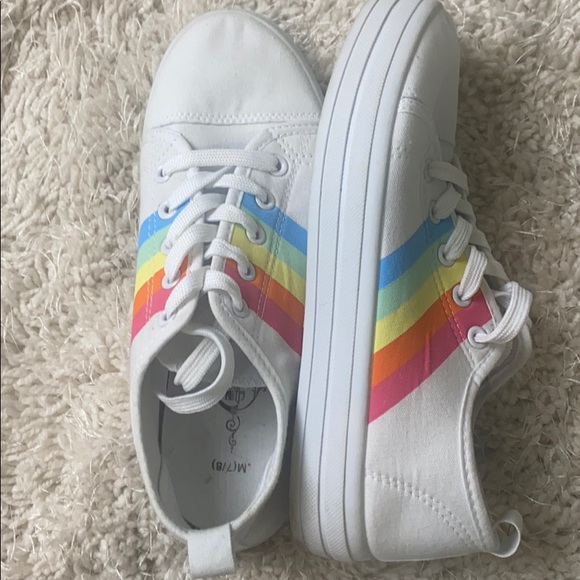 Rainbow tennis shoes - Picture 2 of 3